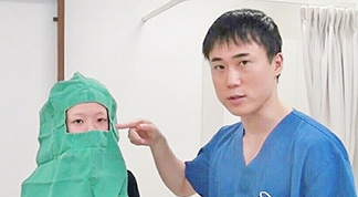 目の下の脂肪取り手術（経結膜下眼瞼脂肪切除）キャプチャ（写真）解説