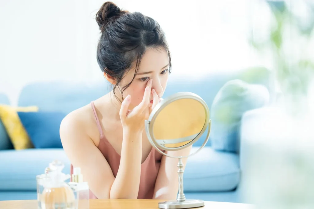 目頭切開のダウンタイムの経過や短くする方法をわかりやすく解説！